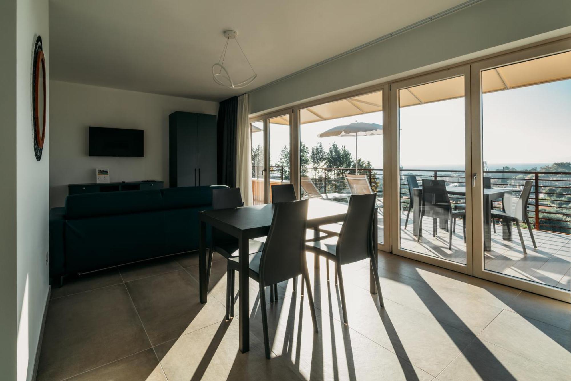 Apartments Monsurei, Lake View Bardolino Ngoại thất bức ảnh